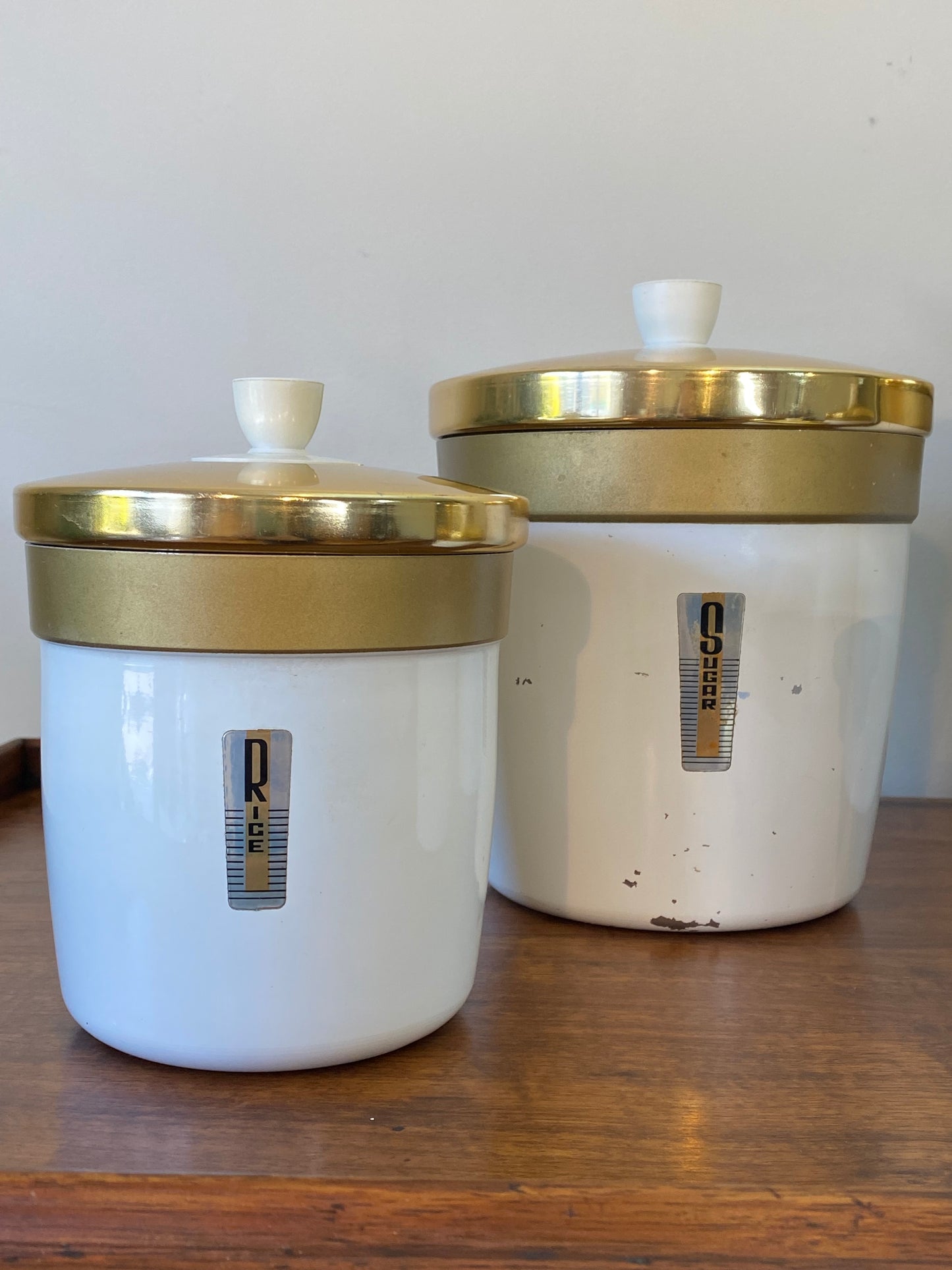 Set of Waratah Vintage Kitchen Canisters (7).