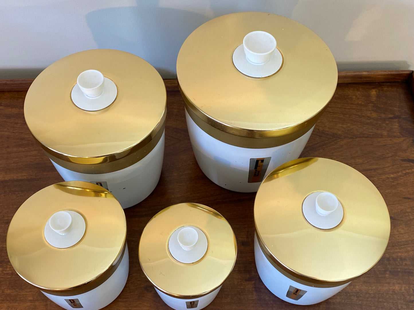 Set of Waratah Vintage Kitchen Canisters (7).